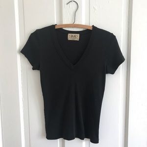 vintage juicy couture short sleeve v-neck t-shirt